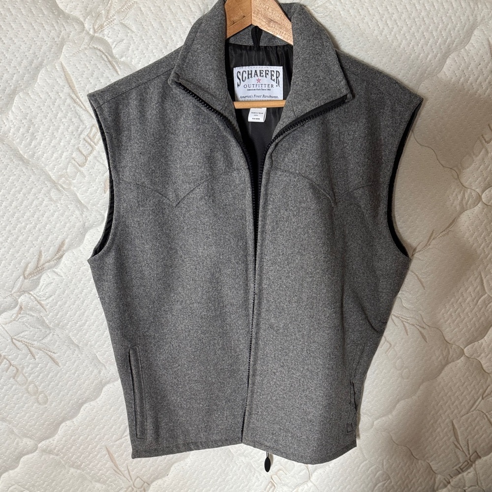 Men's Wool Aréna Vest Schaefer Outfitter size S (made big)